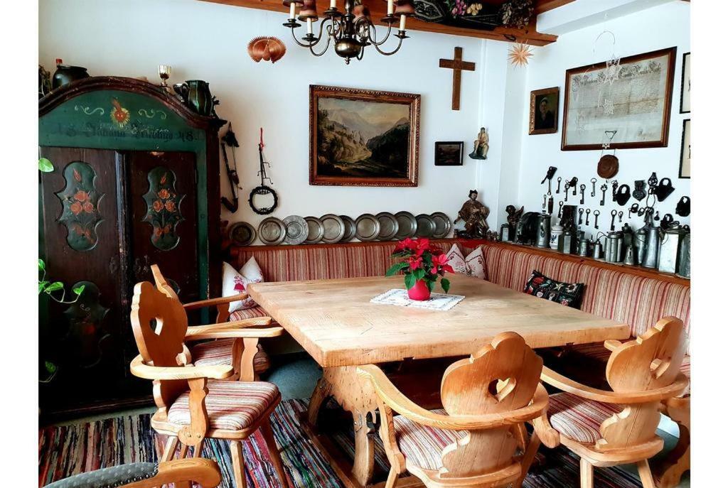 Pension Charlotte Bad Gastein Bagian luar foto
